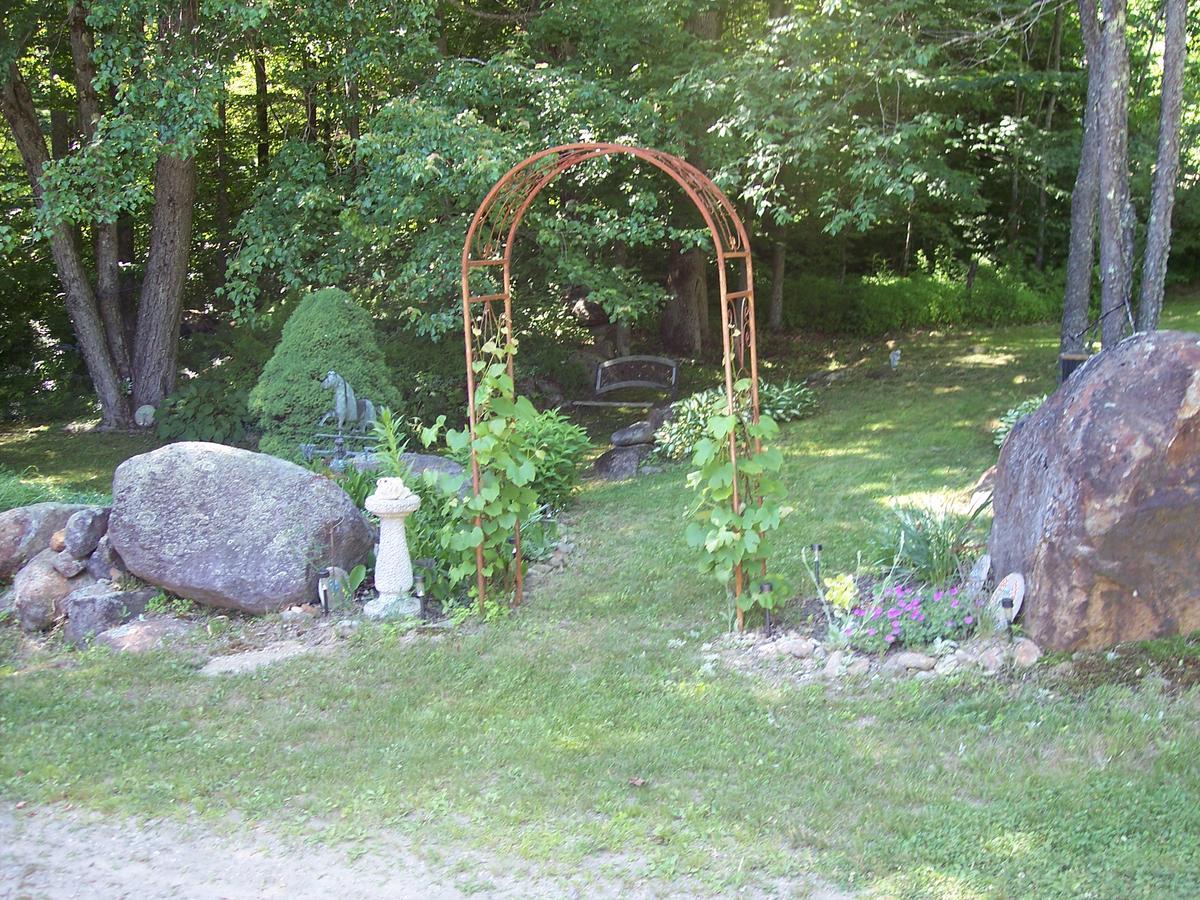 Hummingbird Hill Bed & Breakfast Stoddard ภายนอก รูปภาพ